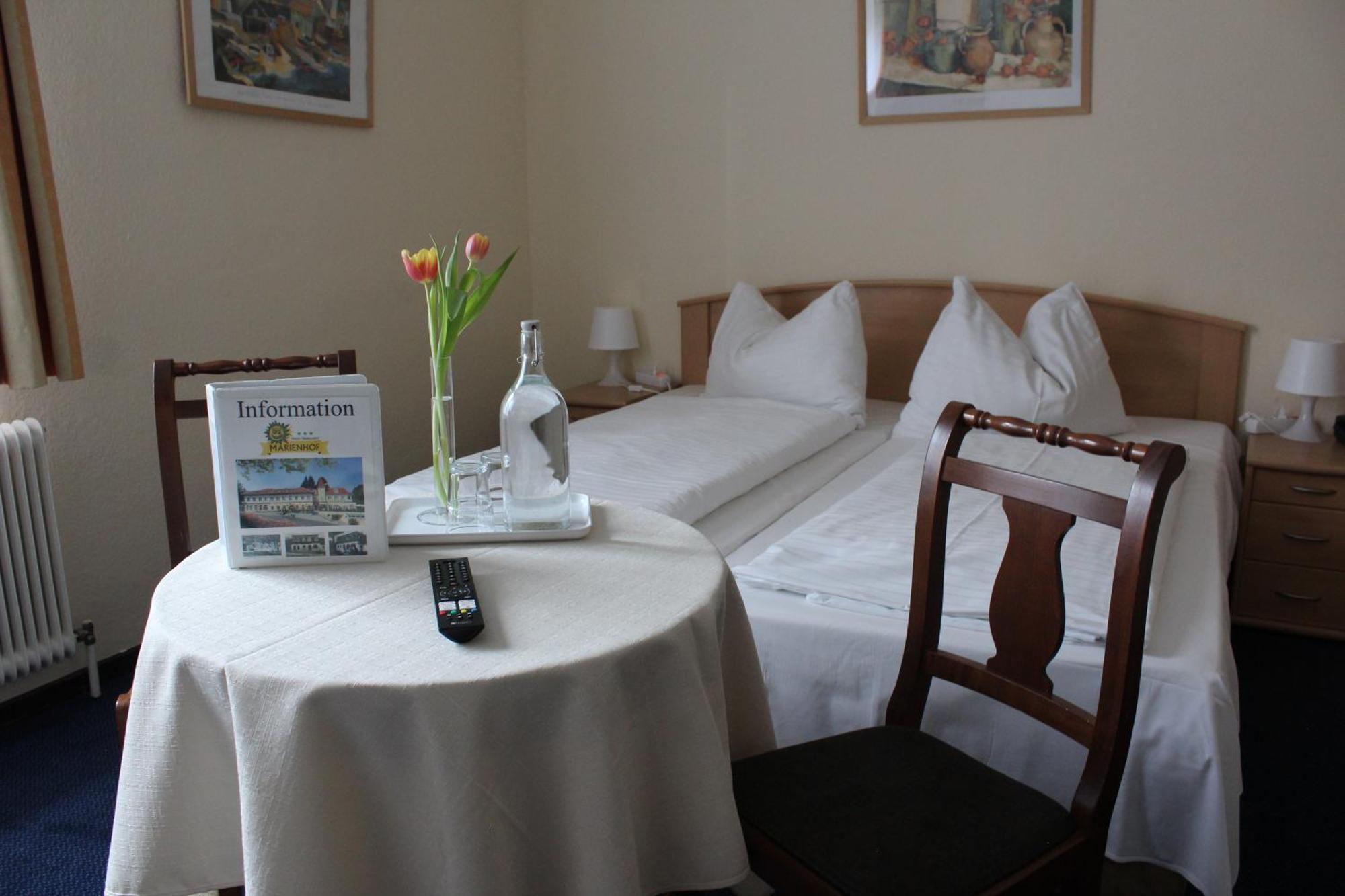 Hotel Restaurant Marienhof Unterkirchbach エクステリア 写真
