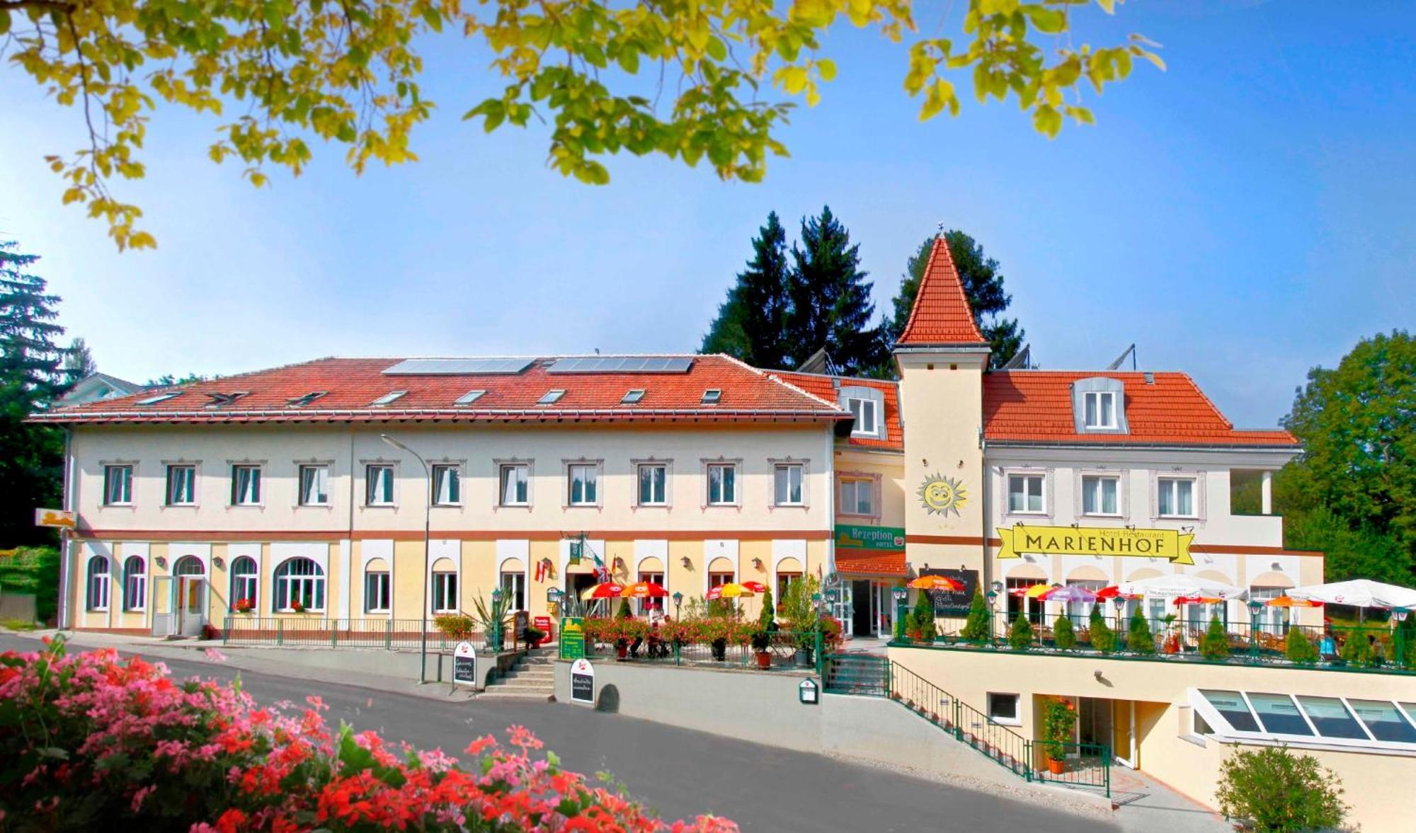 Hotel Restaurant Marienhof Unterkirchbach エクステリア 写真