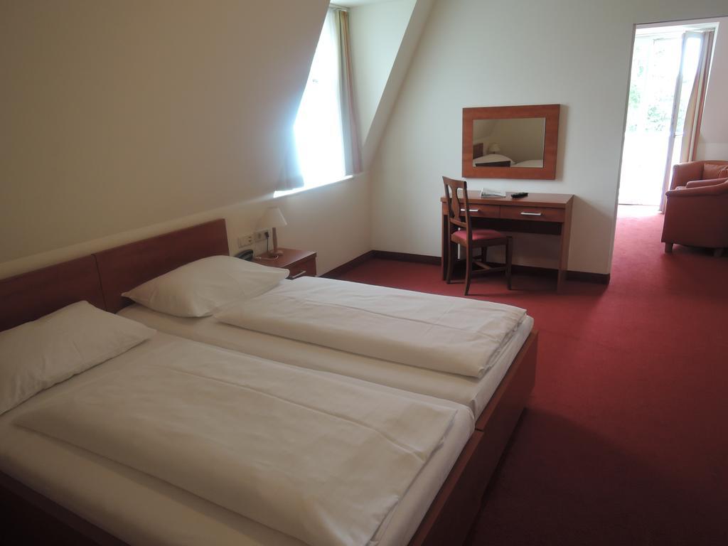 Hotel Restaurant Marienhof Unterkirchbach エクステリア 写真